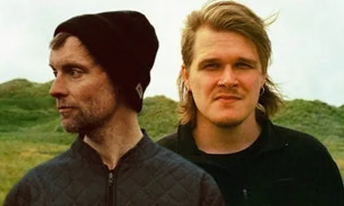 Karl Kristian møder Tue West