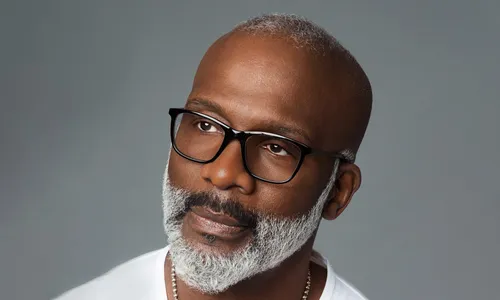 Bebe Winans