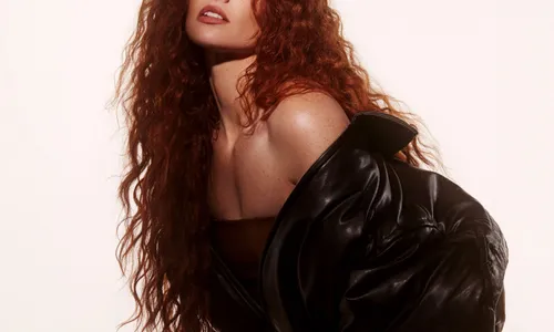 Jess Glynne