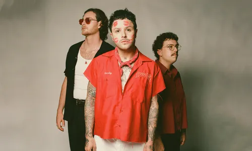 lovelytheband