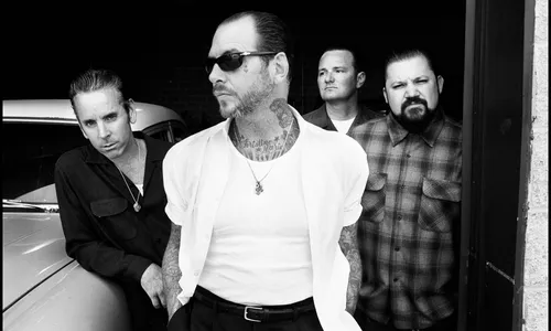 Social Distortion
